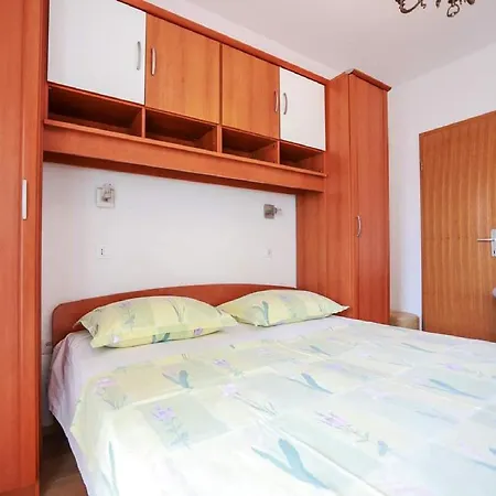 Pezo - With Sea View * Baška Voda