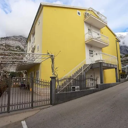 Pezo - With Sea View Appartement Baška Voda