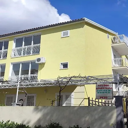 Pezo - With Sea View Appartement